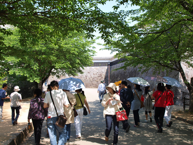 西出丸への道 西出丸への道