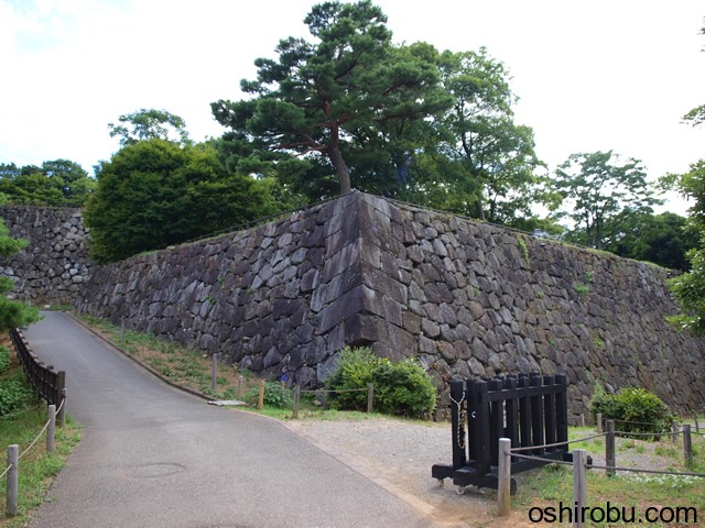 本丸へ 本丸へ