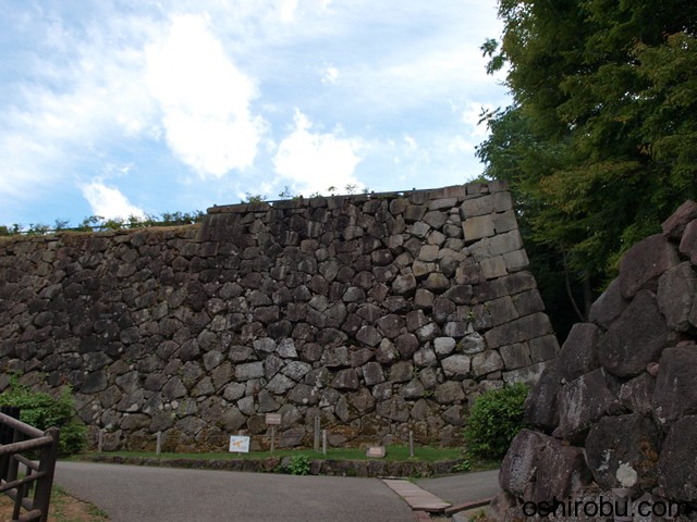 石垣 石垣