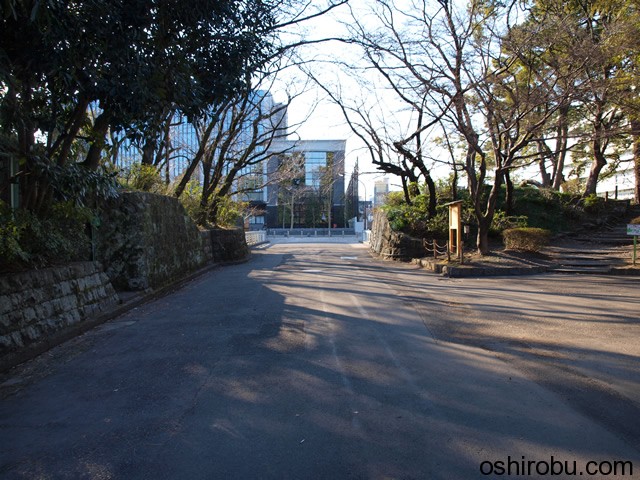 二の丸西側出口