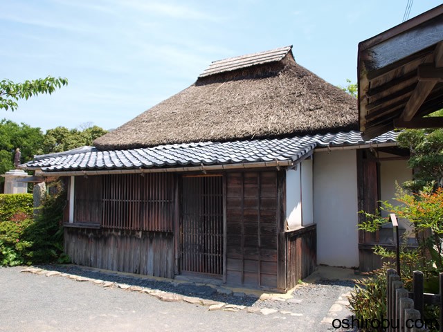 木造茅葺き平屋建ての旧宅 木造茅葺き平屋建ての旧宅
