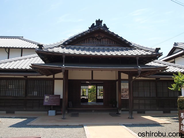 玄関 玄関