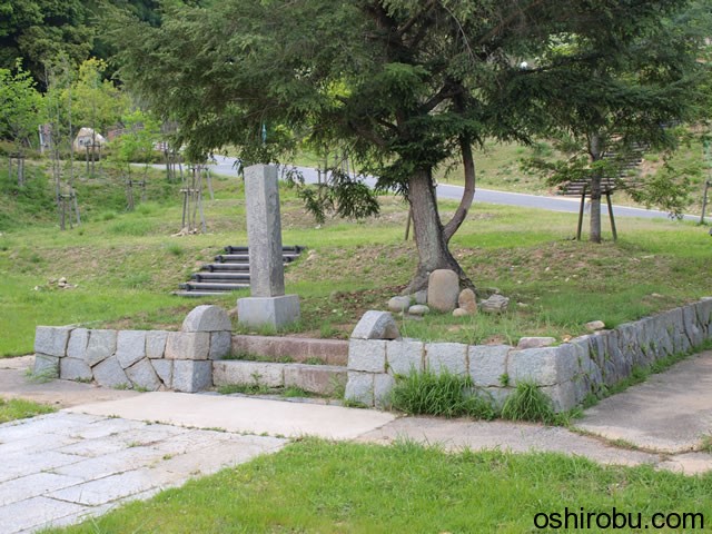 元就火葬場跡 元就火葬場跡