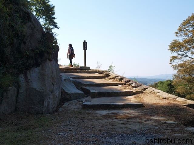 二の丸から本丸へ 二の丸から本丸へ