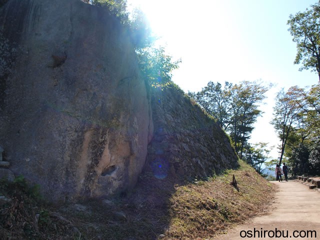 本丸の巨石 本丸の巨石