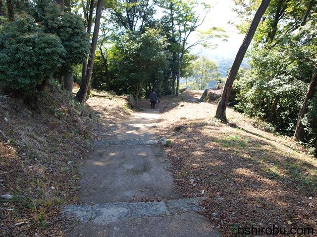 本丸南側へ 本丸南側へ