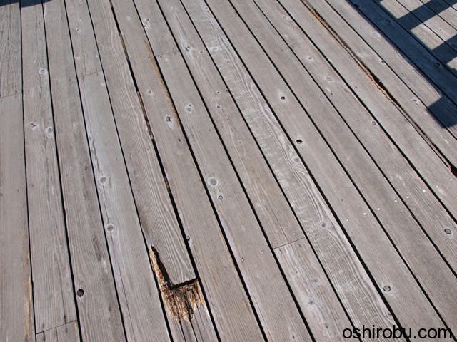 なんか不安な床板 なんか不安な床板