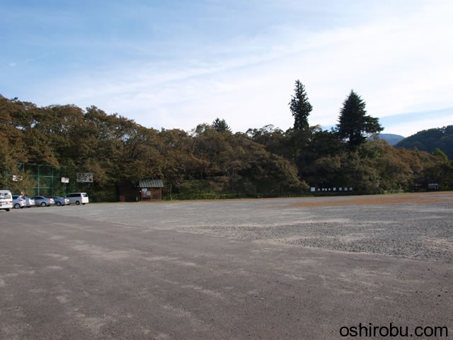 駐車場(勘助曲輪) 駐車場(勘助曲輪)