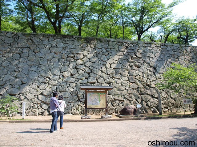 三の丸石垣 三の丸石垣