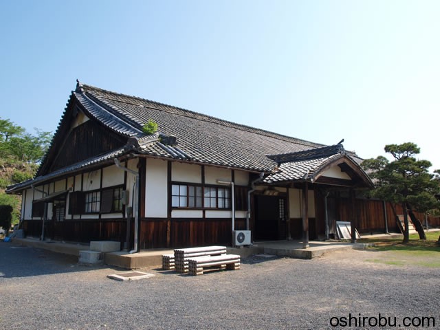 鶴山館 鶴山館