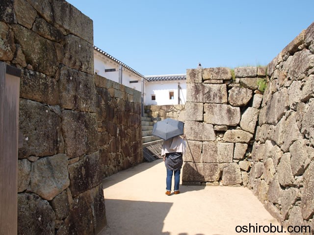 天守への道 天守への道