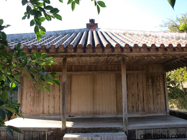 弁財天堂