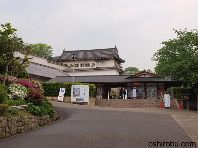入場口 入場口
