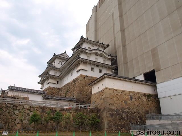 はみ出る小天守 はみ出る小天守