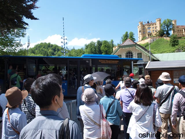バス到着