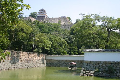 丸亀城